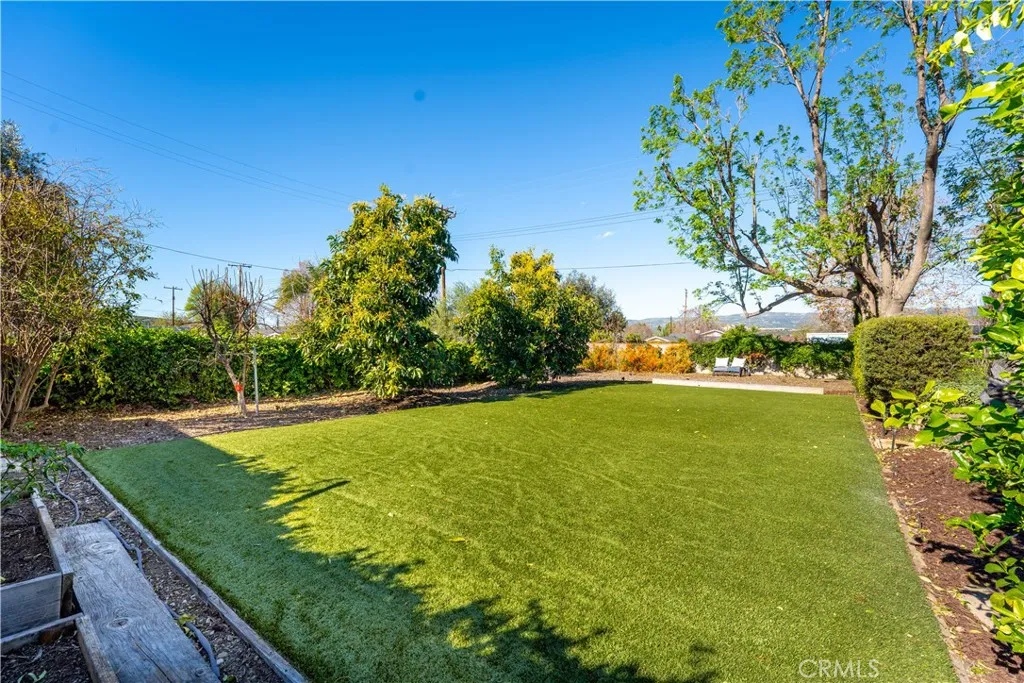 1335 El Monte Drive, Simi Valley, California 93065 home-pic-29