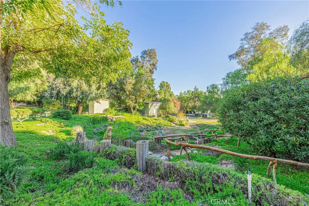 30642 Gilmour, Castaic, California 91384 home-pic-12