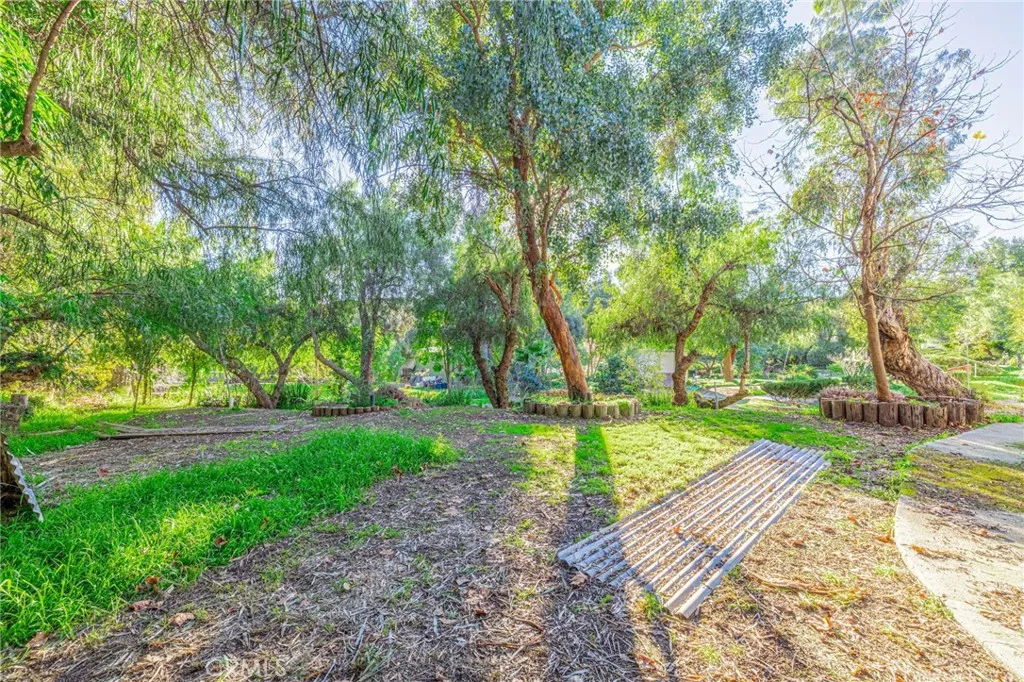 30642 Gilmour, Castaic, California 91384 home-pic-15