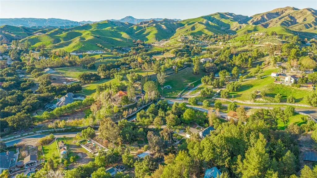 30642 Gilmour, Castaic, California 91384 home-pic-19