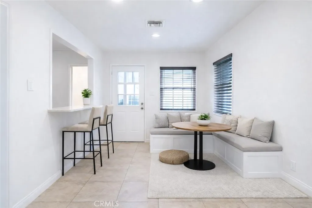 5227 N Fairvalley, Covina, California 91722 home-pic-5