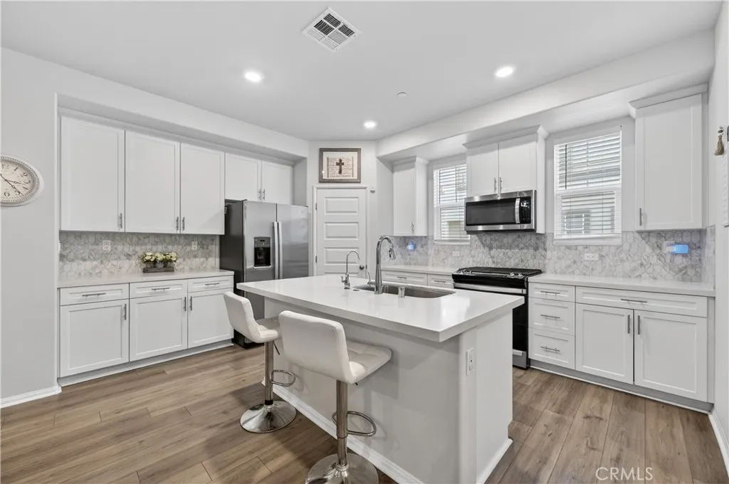 40603 Melrose Drive, Temecula, California 92591 home-pic-11