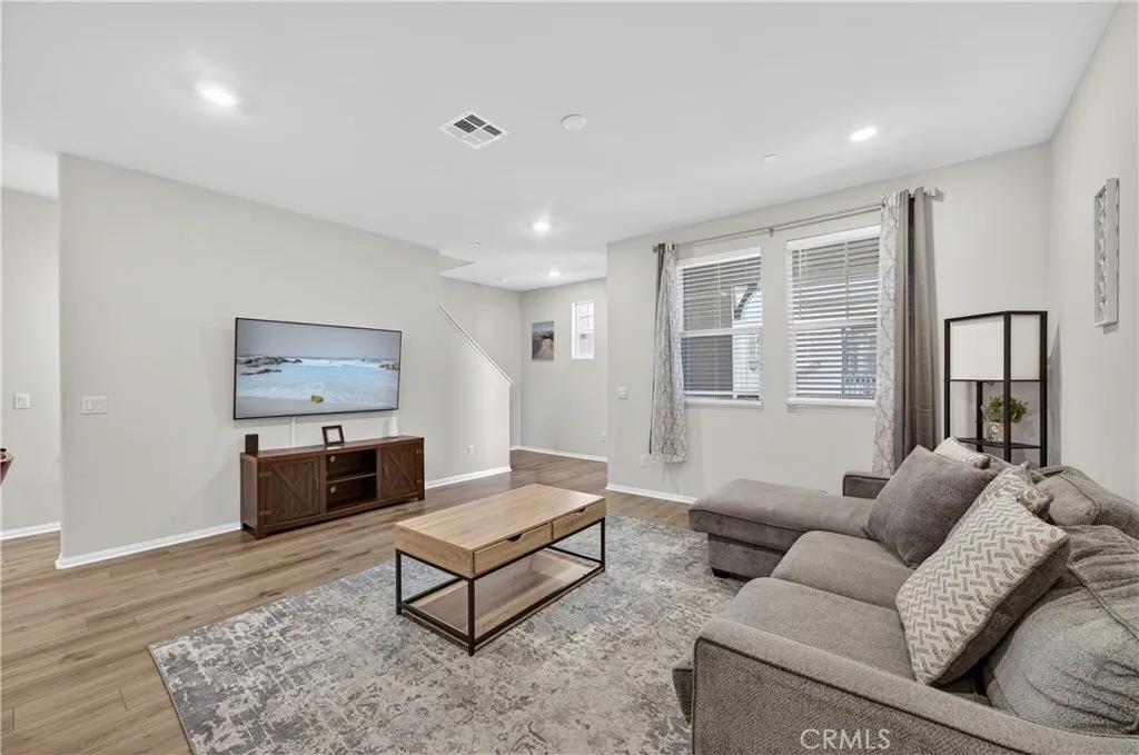 40603 Melrose Drive, Temecula, California 92591 home-pic-22