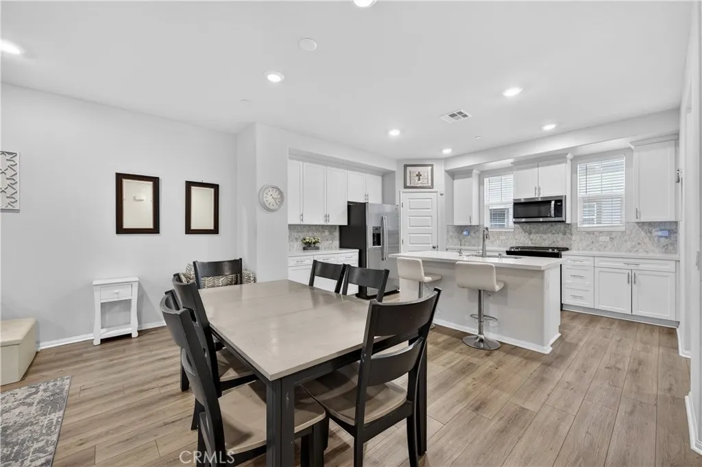 40603 Melrose Drive, Temecula, California 92591 home-pic-10