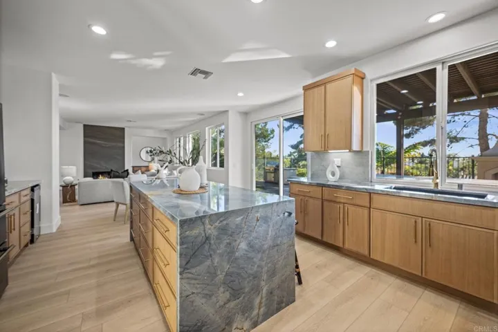 1689 Docena Road, Carlsbad, California 92011