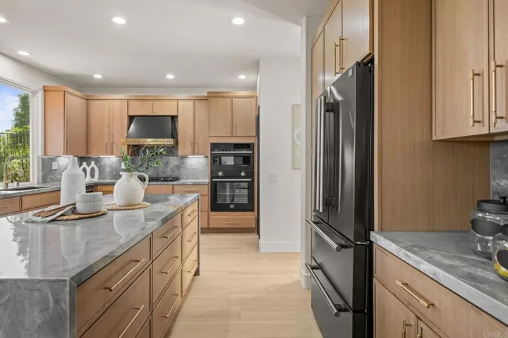 1689 Docena Road, Carlsbad, California 92011