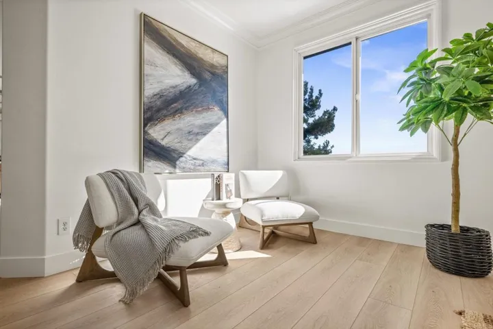 1689 Docena Road, Carlsbad, California 92011