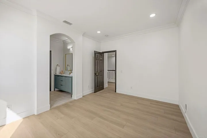 1689 Docena Road, Carlsbad, California 92011