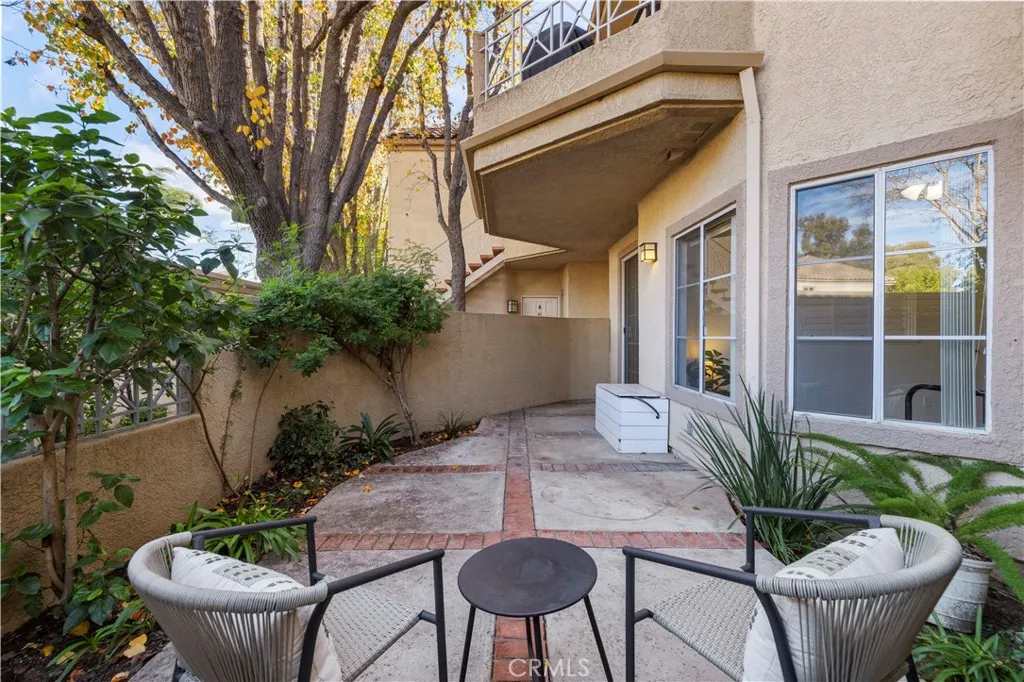 23839 Del Monte Drive 91, Valencia, California 91355 home-pic-22