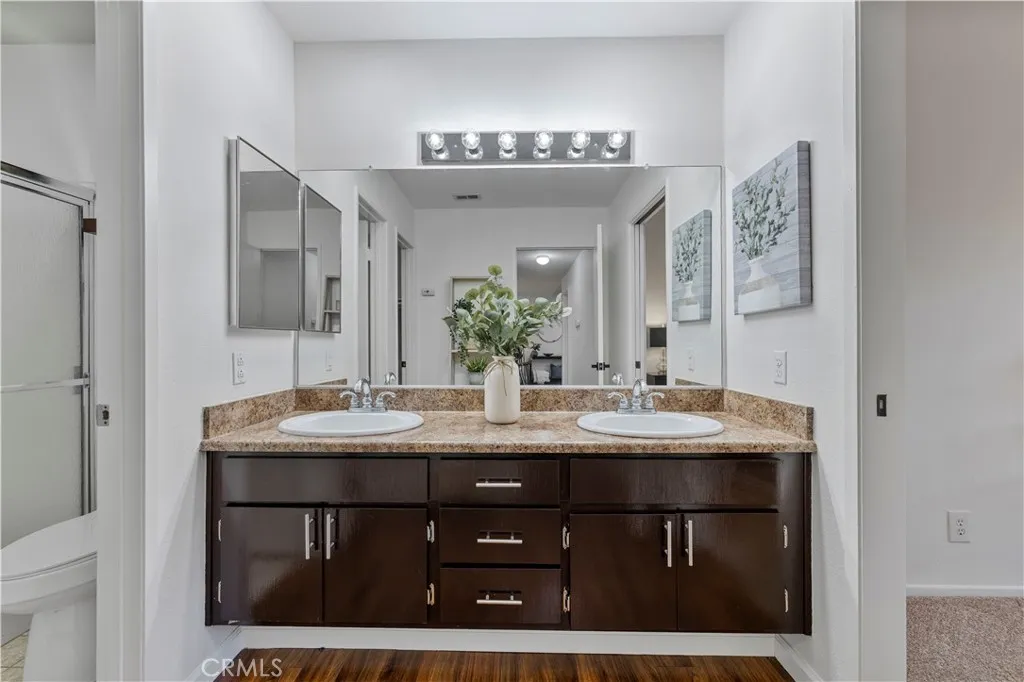 23839 Del Monte Drive 91, Valencia, California 91355 home-pic-17