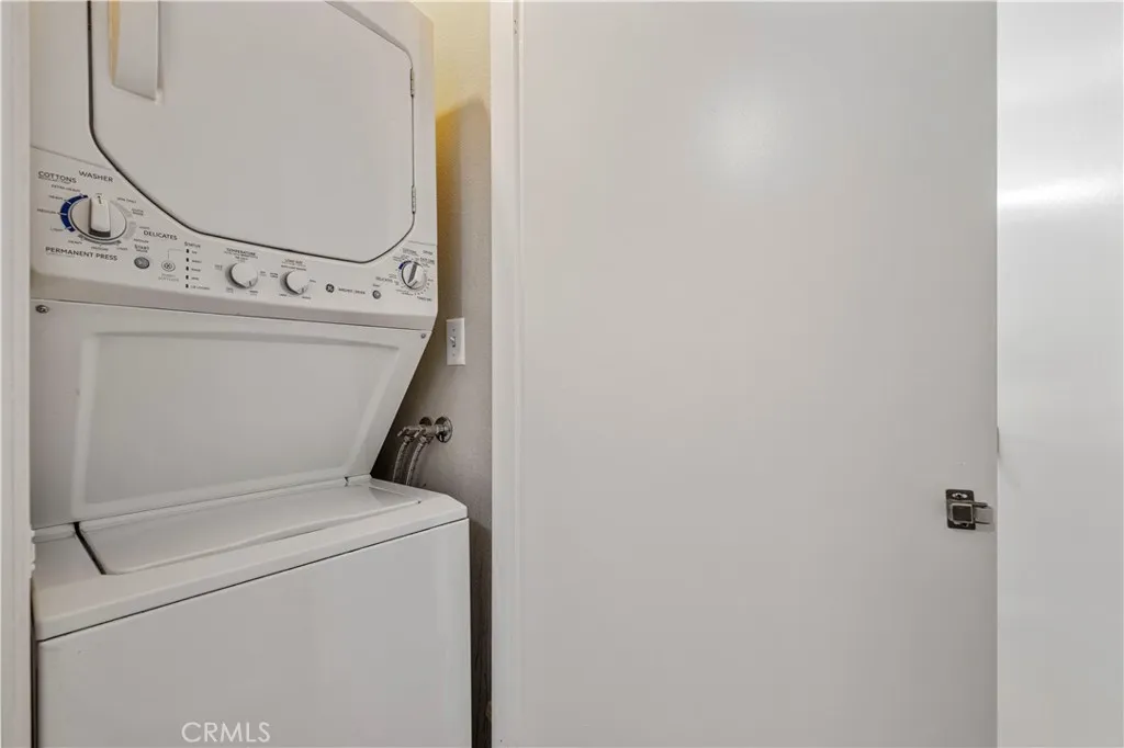 23839 Del Monte Drive 91, Valencia, California 91355 home-pic-20