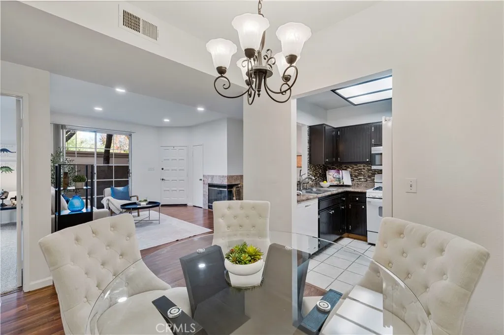23839 Del Monte Drive 91, Valencia, California 91355 home-pic-9