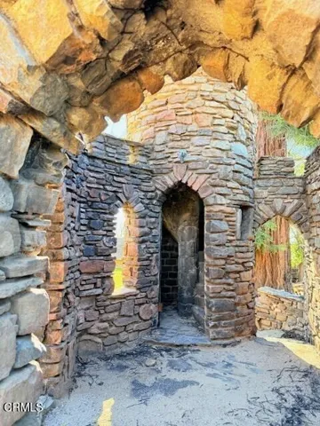 TowerCourtyard2