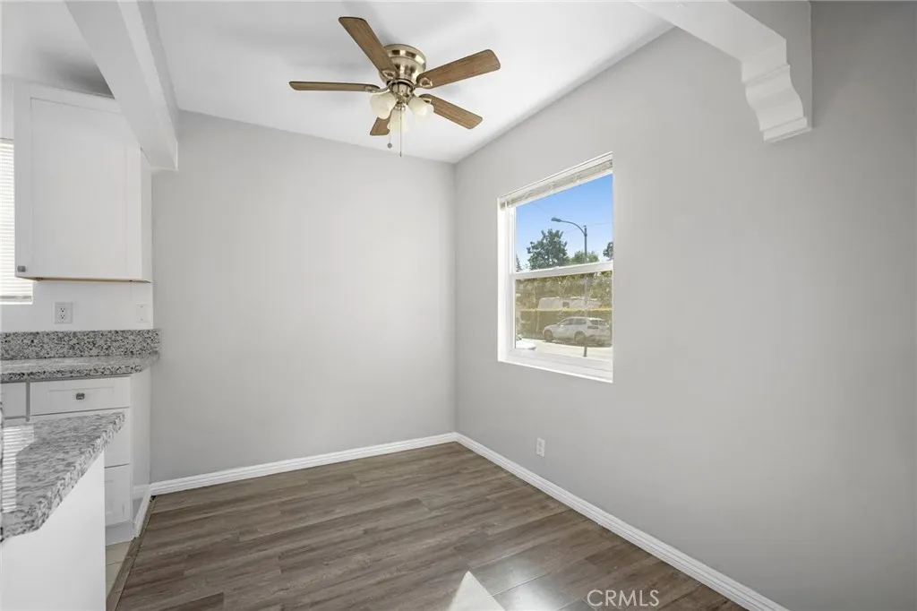 198 W Elmwood, Burbank, California 91502 home-pic-11