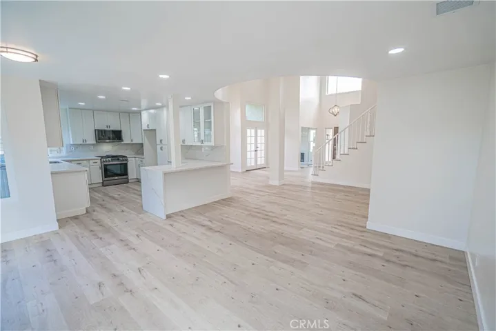 Living Room/Kitchen