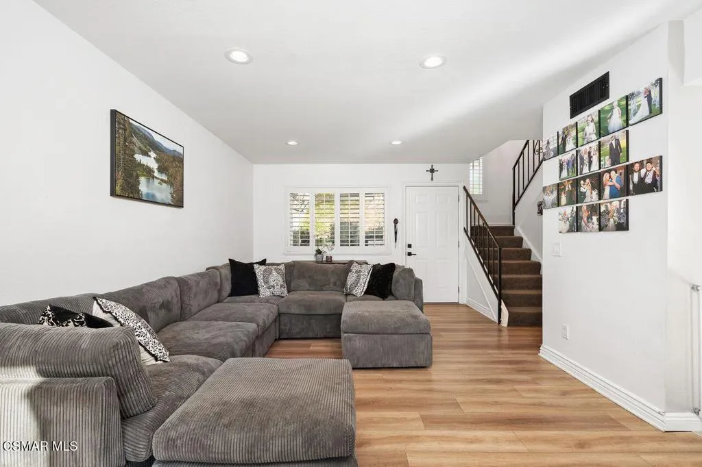 15165 Marquette Street C, Moorpark, California 93021 home-pic-7