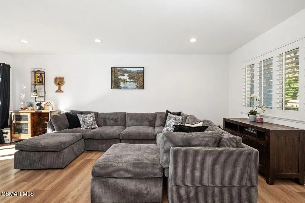 15165 Marquette Street C, Moorpark, California 93021 home-pic-6