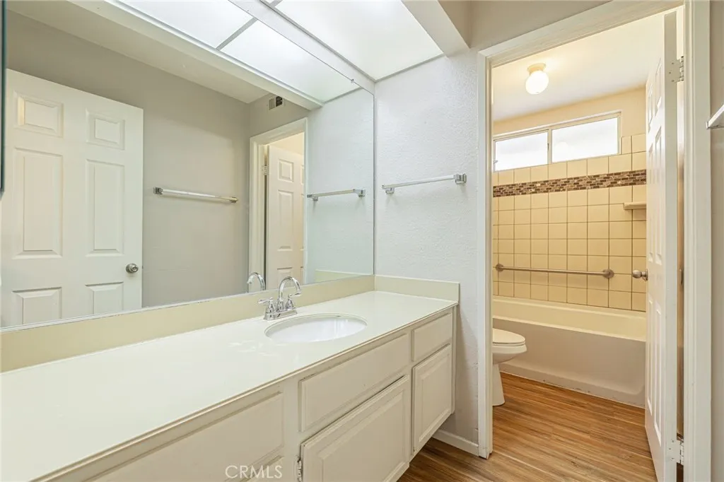 2047 Sundance Court, Palmdale, California 93351 home-pic-16