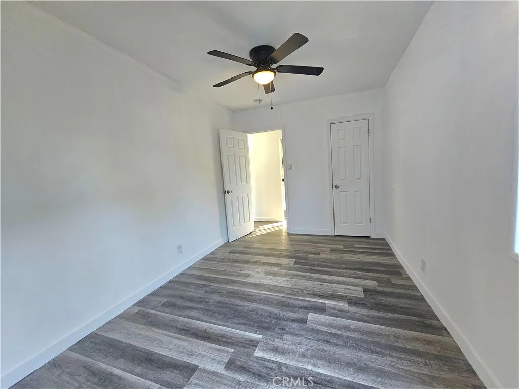 1555 E 107th, Los Angeles, California 90002 home-pic-14