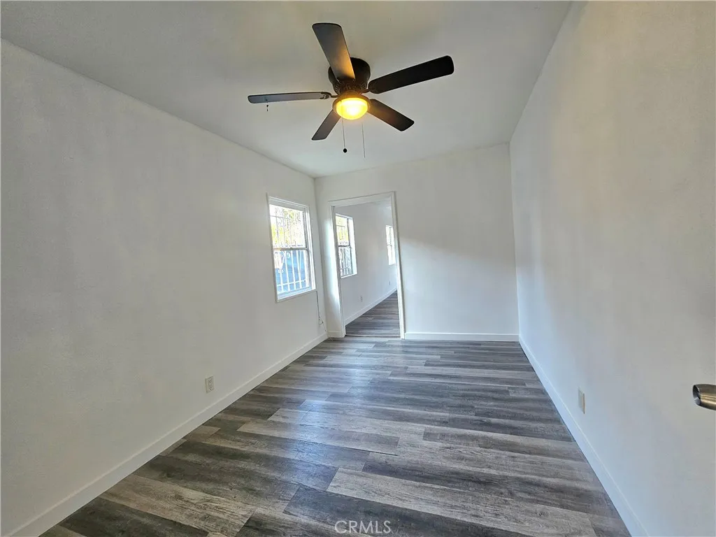 1555 E 107th, Los Angeles, California 90002 home-pic-13