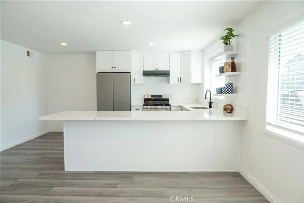 41 Scottsdale S, Carson, California 90745 home-pic-2