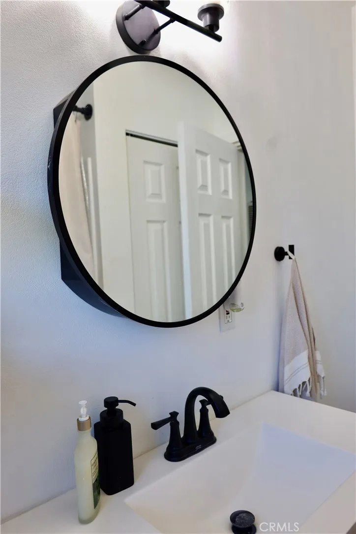 5889 Dogwood Street, San Bernardino, California 92404 home-pic-9
