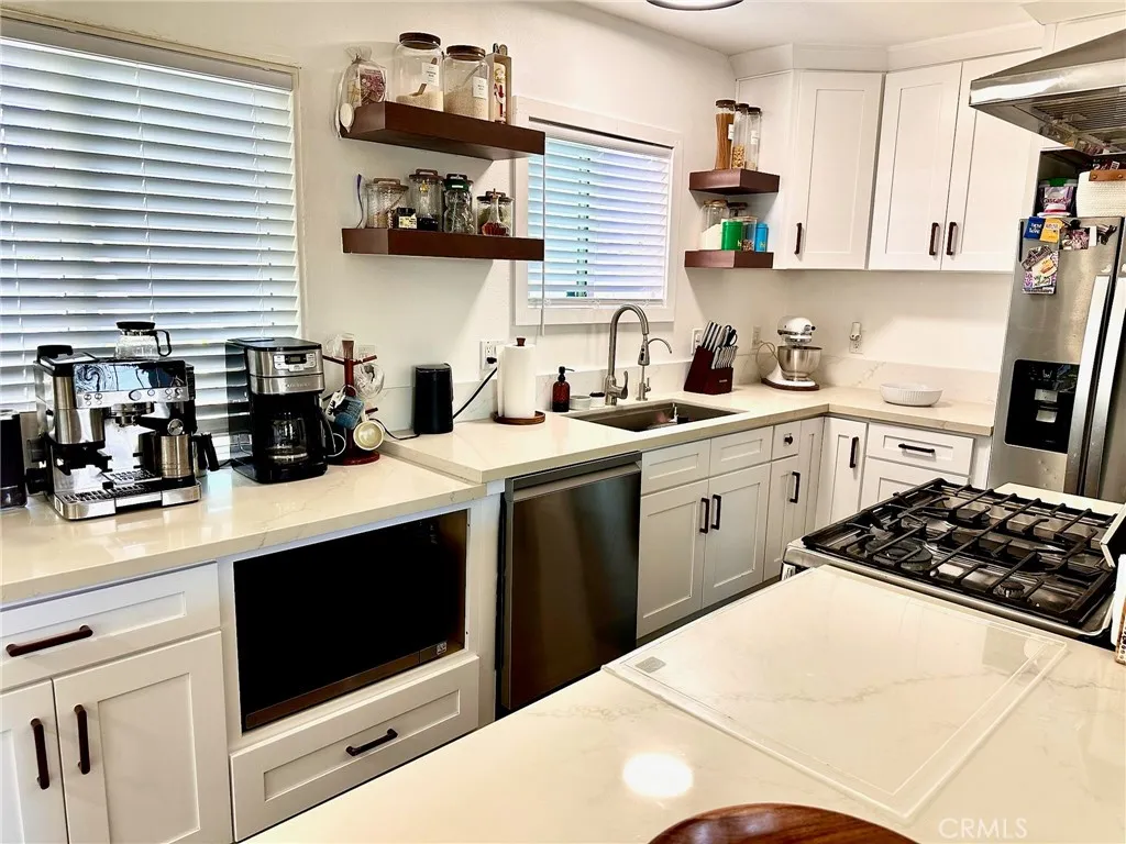 5889 Dogwood Street, San Bernardino, California 92404 home-pic-2