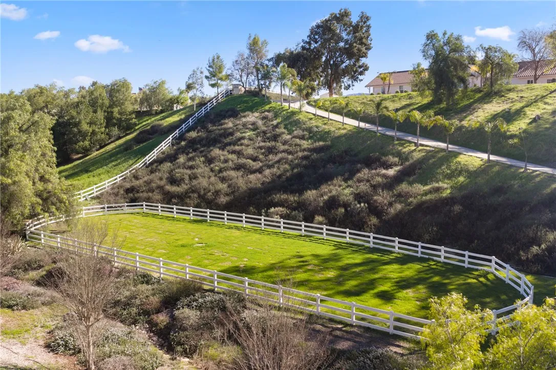 33905 Pauba, Temecula, California 92592 home-pic-7