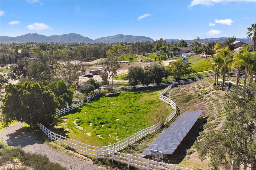 33905 Pauba, Temecula, California 92592 home-pic-11