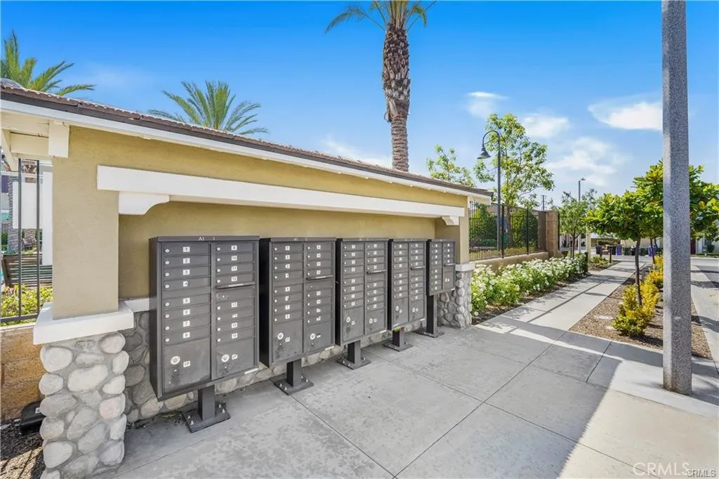 1633 Topeka, Upland, California 91784 home-pic-43