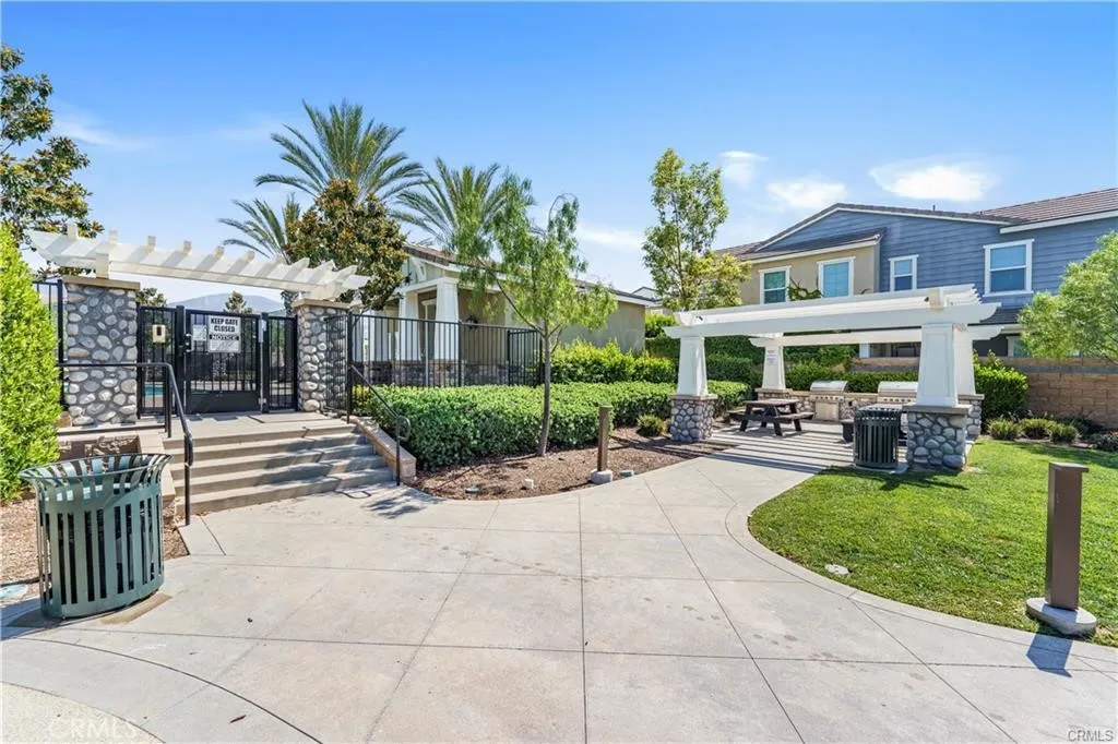 1633 Topeka, Upland, California 91784 home-pic-42