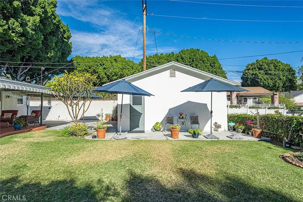 8046 California Avenue, Whittier, California 90602 home-pic-28