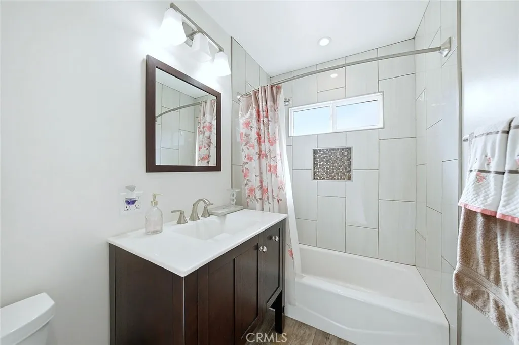 8046 California Avenue, Whittier, California 90602 home-pic-20