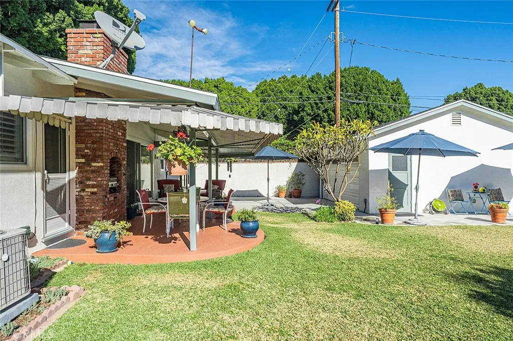 8046 California Avenue, Whittier, California 90602 home-pic-27