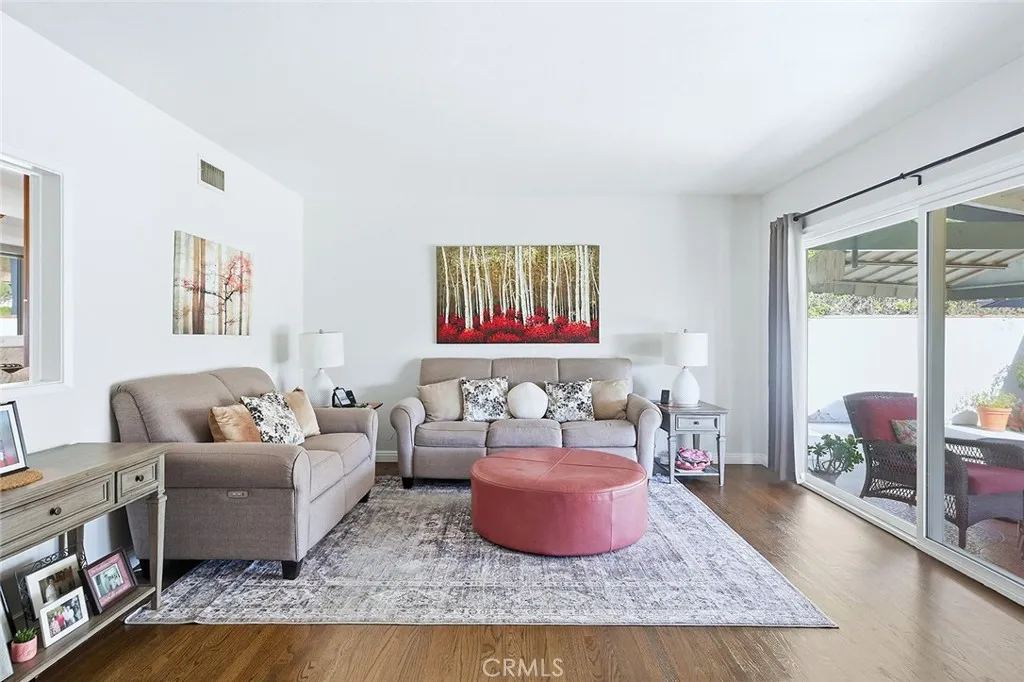 8046 California Avenue, Whittier, California 90602 home-pic-6