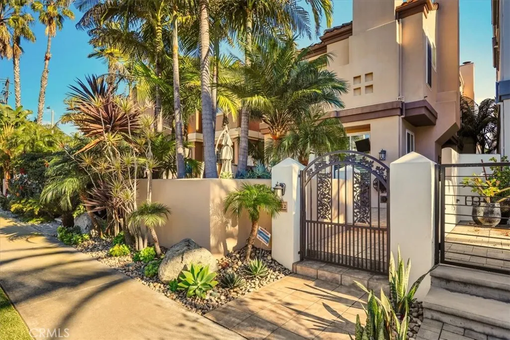 622 22nd, Huntington Beach, California 92648 home-pic-1