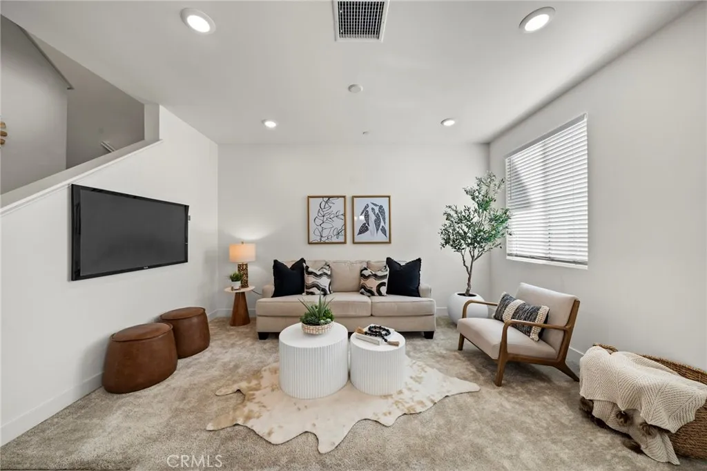 330 Via Amor Place, Fullerton, California 92832 home-pic-2