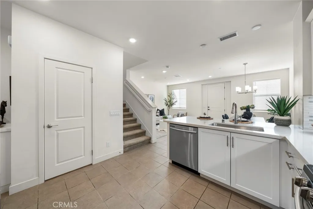 330 Via Amor Place, Fullerton, California 92832 home-pic-13