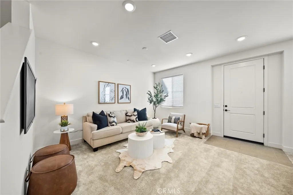 330 Via Amor Place, Fullerton, California 92832 home-pic-4