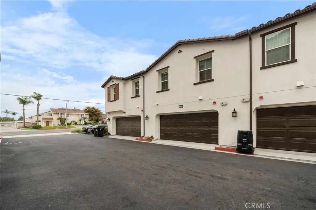 330 Via Amor Place, Fullerton, California 92832 home-pic-33