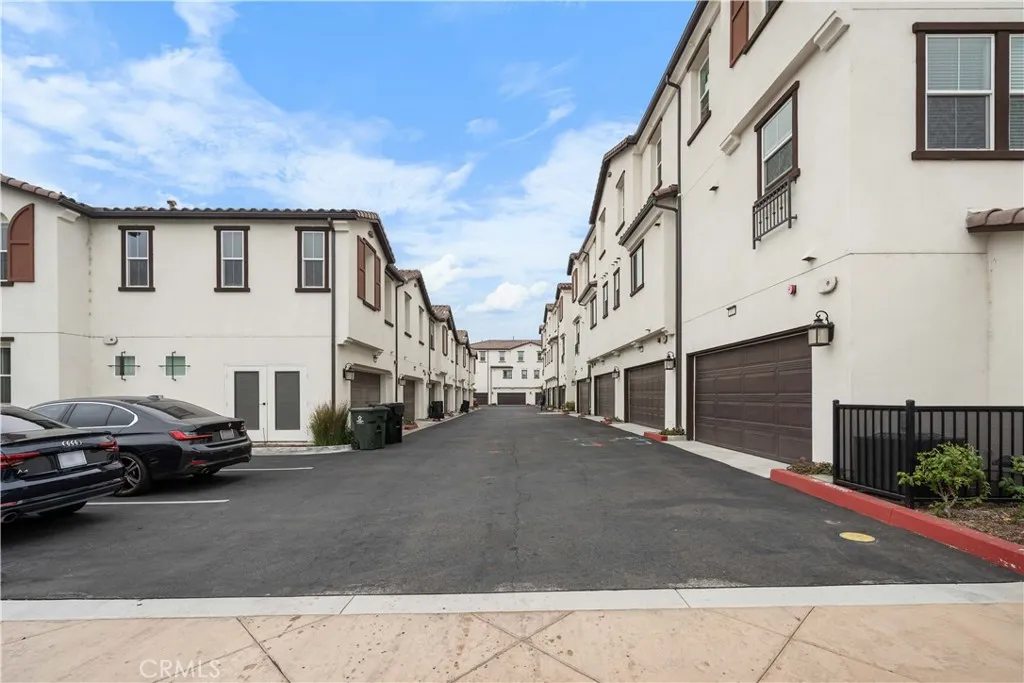 330 Via Amor Place, Fullerton, California 92832 home-pic-36