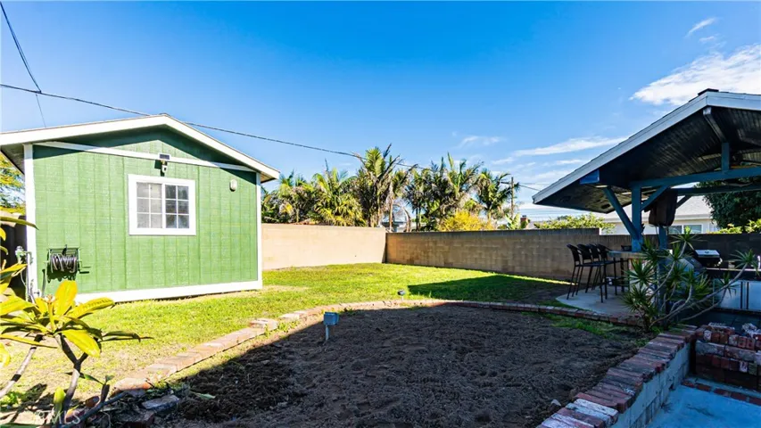 Back yard. Large enough to build an ADU!