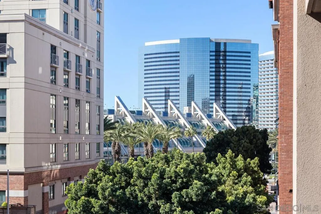 530 K St 303, San Diego, California 92101 home-pic-23