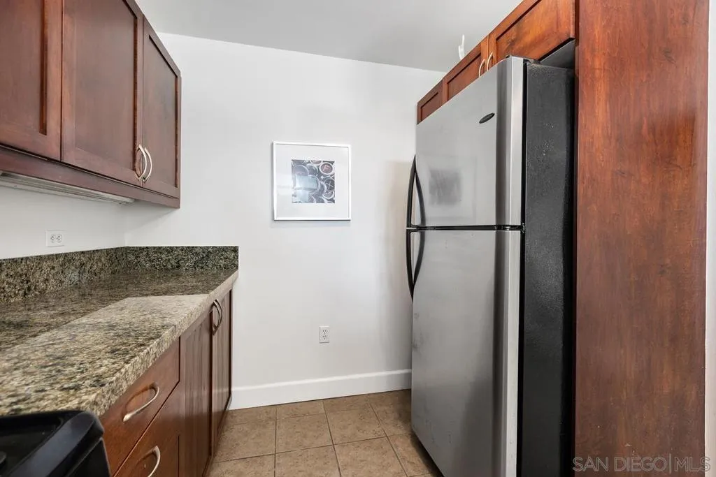 530 K St 303, San Diego, California 92101 home-pic-12
