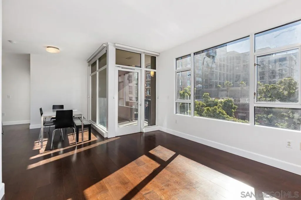 530 K St 303, San Diego, California 92101 home-pic-2