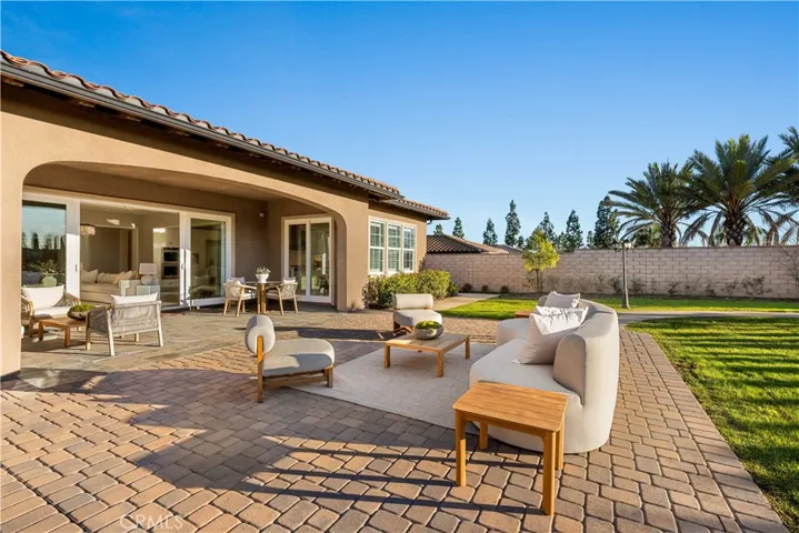 267 N Baldy Vista, Glendora, California 91741