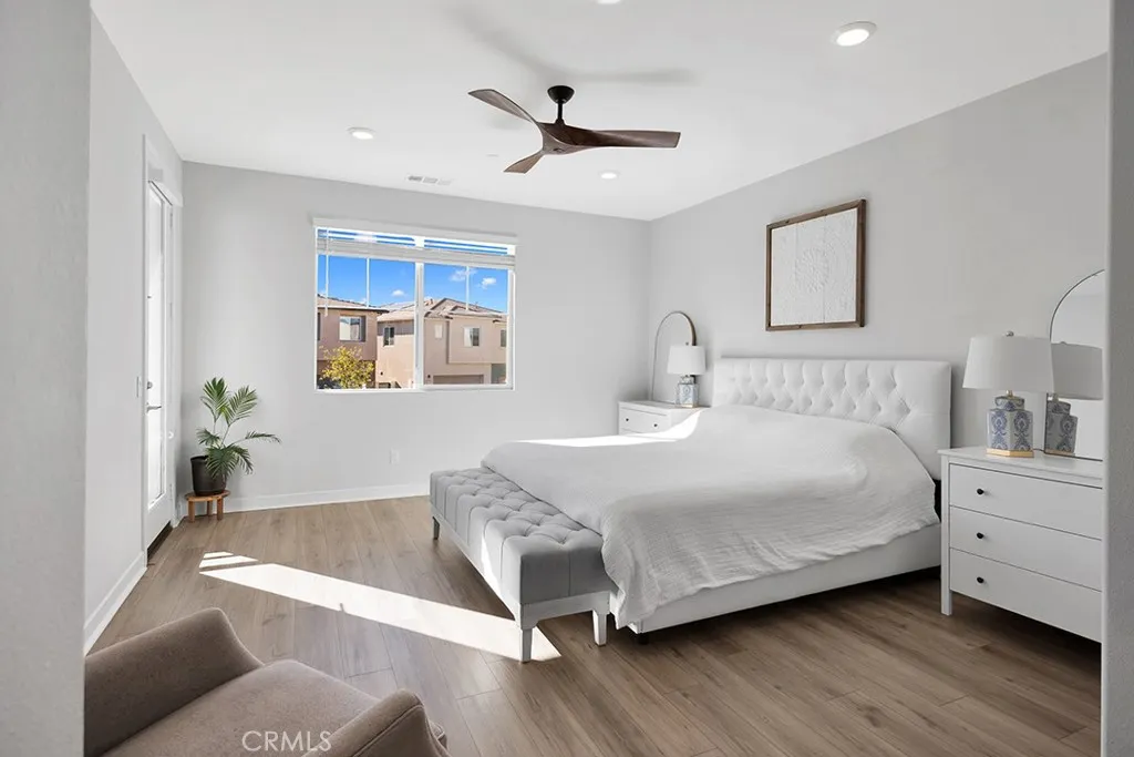 27238 Red Willow Court, Valencia, California 91381 home-pic-13