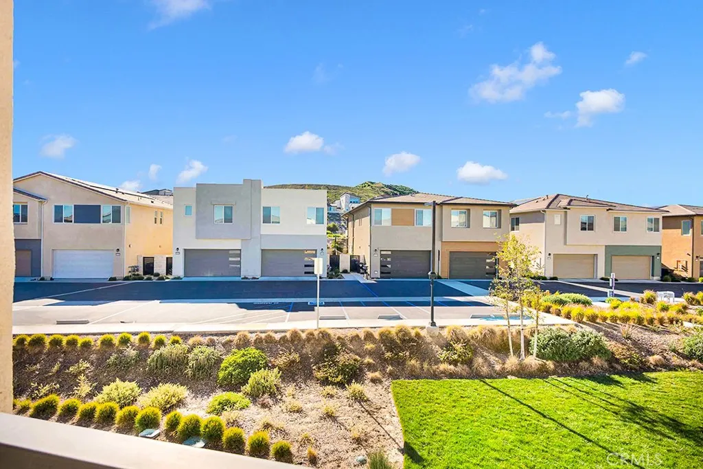 27238 Red Willow Court, Valencia, California 91381 home-pic-29