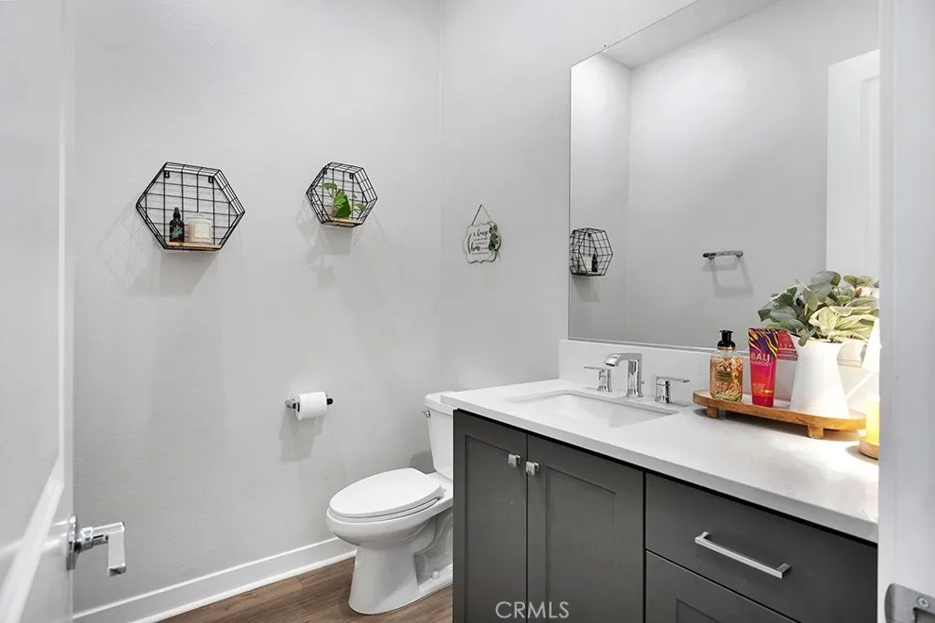 27238 Red Willow Court, Valencia, California 91381 home-pic-10