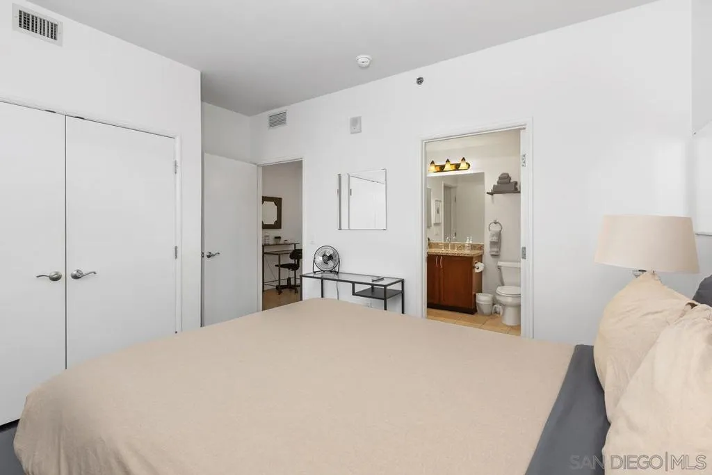 427 9th Ave 601, San Diego, California 92101 home-pic-12